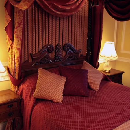 The Old Palace Lodge Dunstable Bagian luar foto