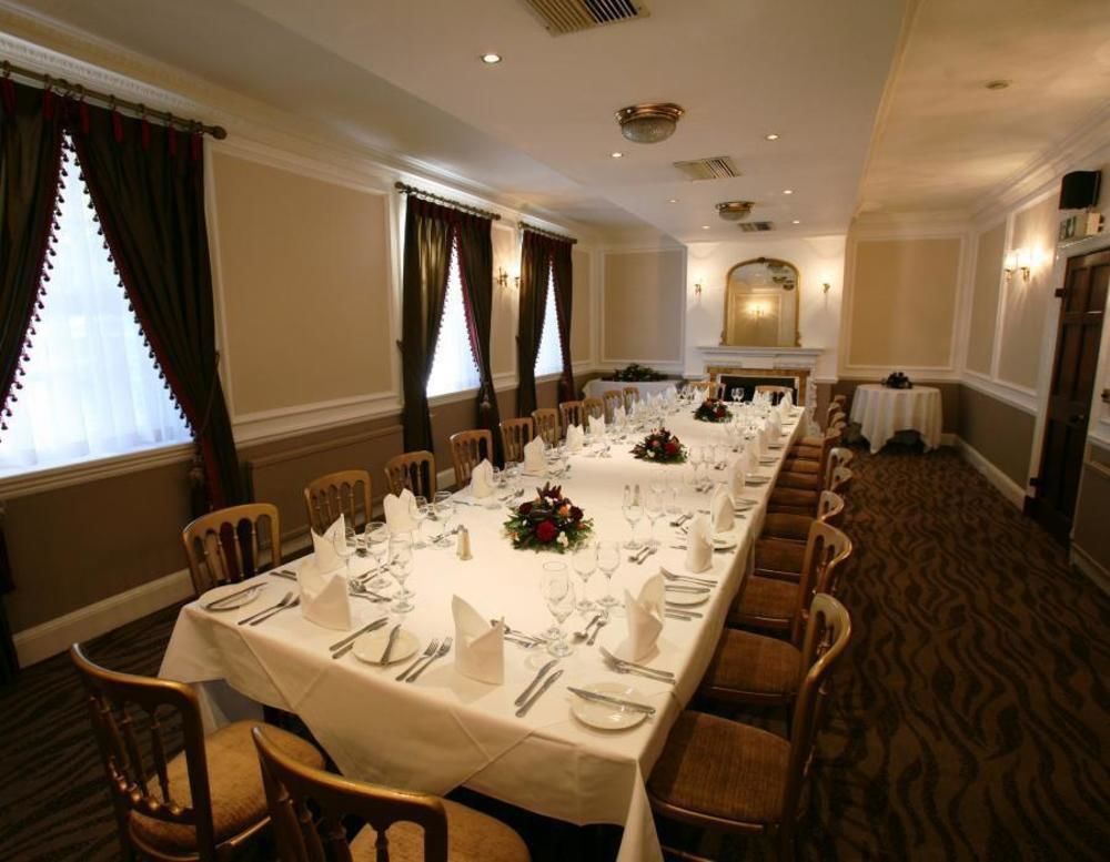 The Old Palace Lodge Dunstable Bagian luar foto